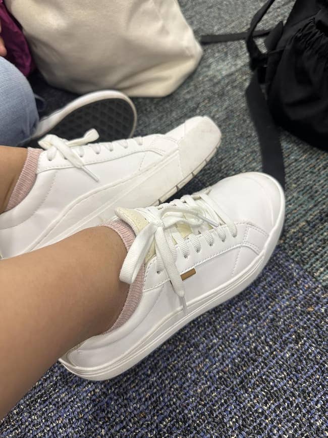White sneakers with airy pinkish socks