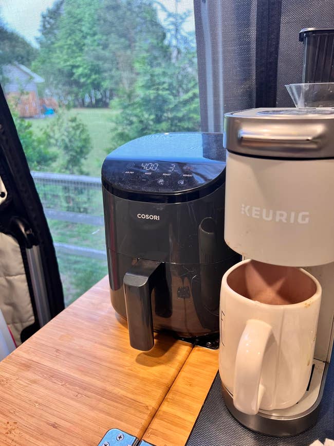 Air fryer with marque  