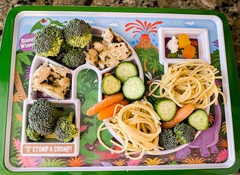 another reviewers photo of the tray with food in compartments