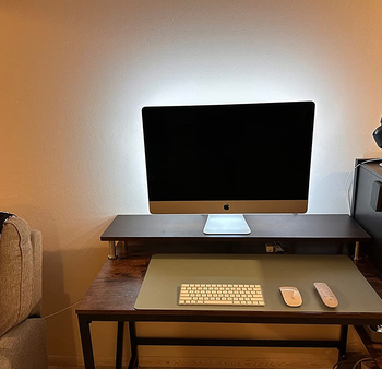 Front of reviewer's iMac with bright backlight provided by LED strip on the back 
