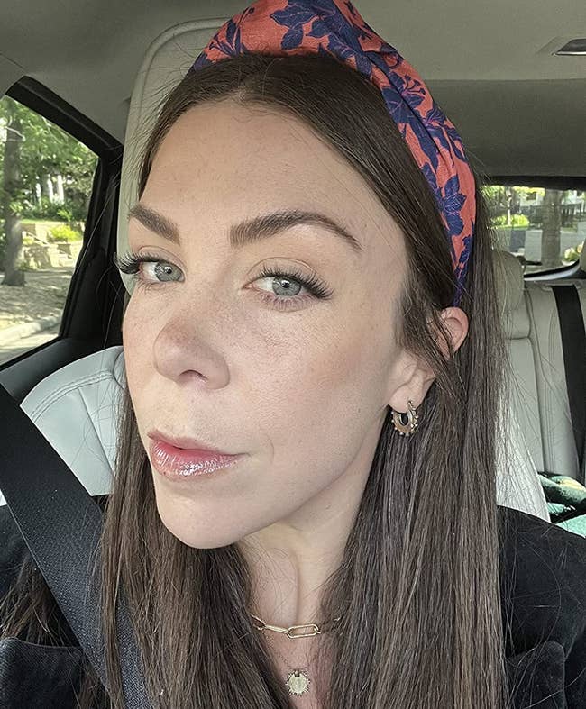 Reviewer with shaped brows