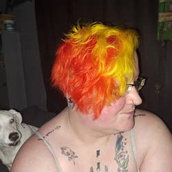 reviewer with orange and yellow hair