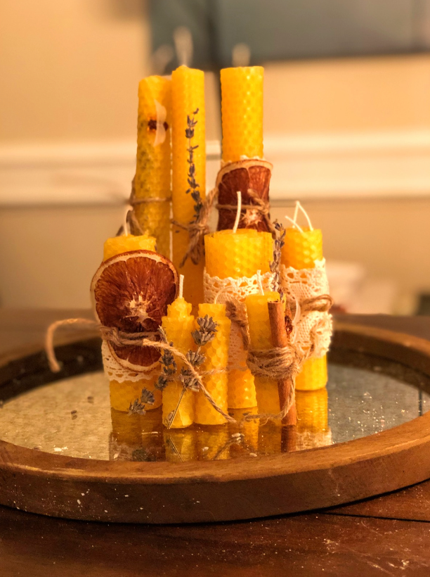 reviewer's candles with dried oranges and lace