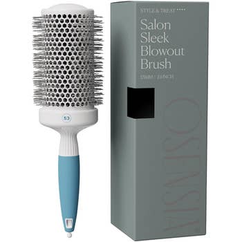 Salon Sleek blowout brush with packaging, ideal for creating a polished hairstyle at home
