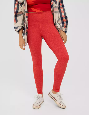 model wearing christmas red color leggings
