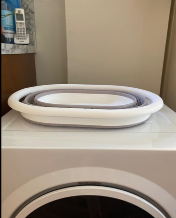 The basket collapsed to lay flat 