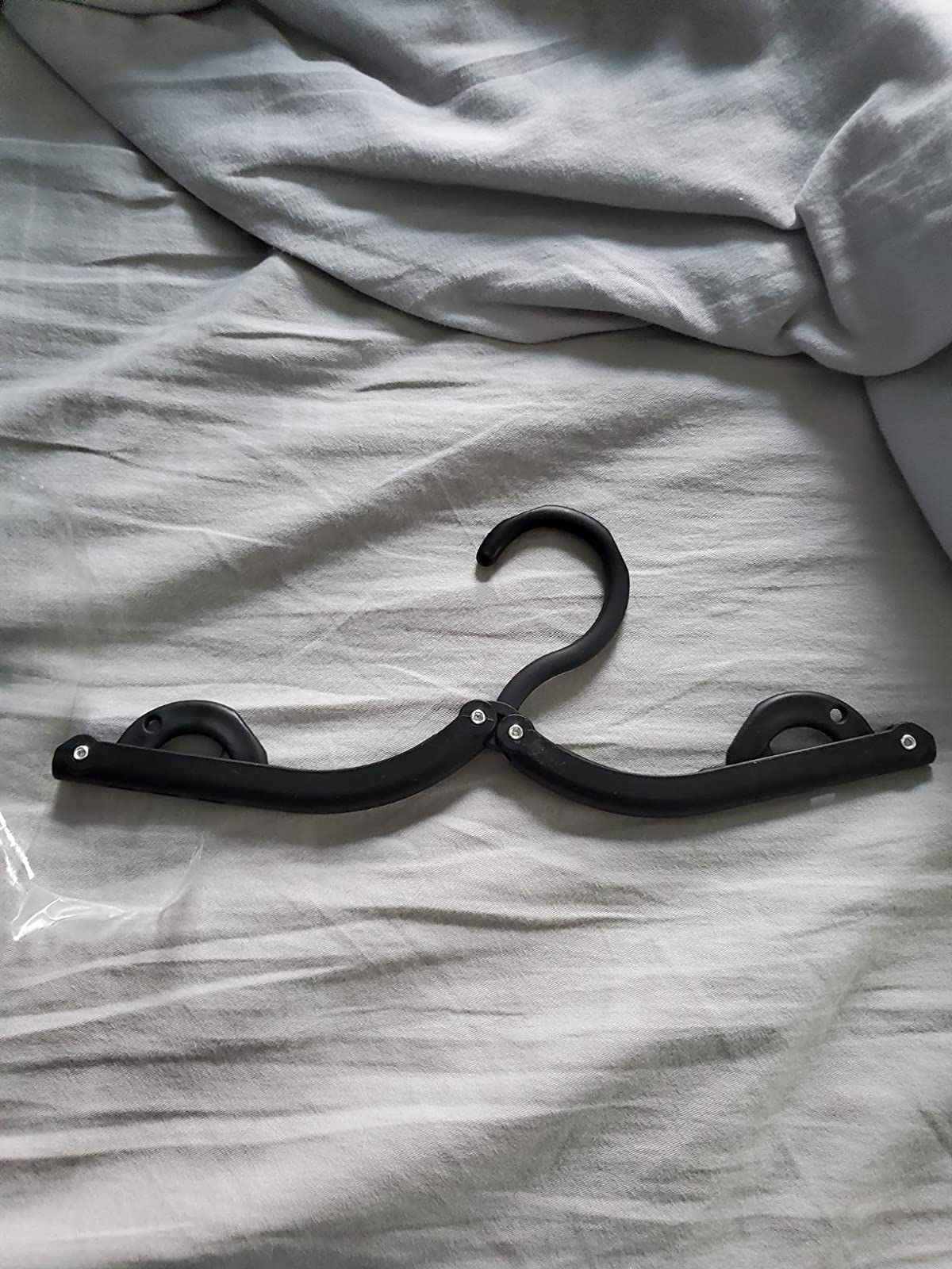 Reviewer photo of the handle partially expanded