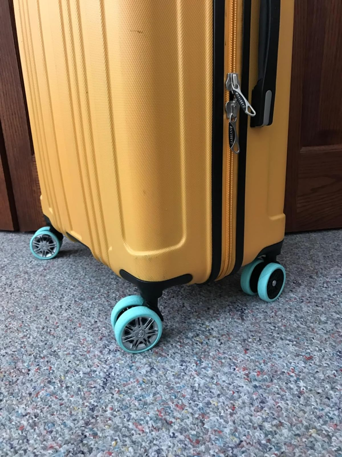 another reviewer&rsquo;s wheel covers in blue