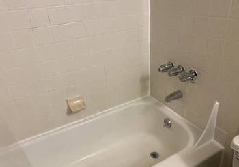 pengulas setelah gambar jamur benar-benar hilang dari kamar mandi