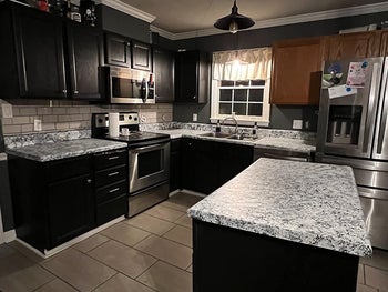 another kitchen with the white diamond countertop makeover