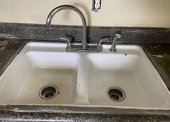 the same reviewer's sink now clear of the rust and stains