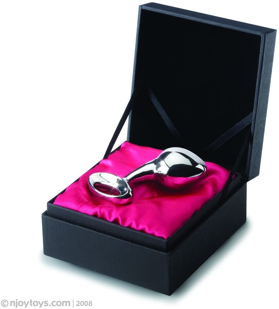 Stainless steel plug in black box