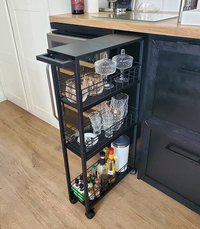 a reviewer uses it as a bar cart