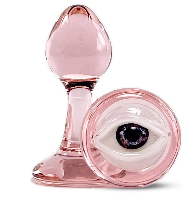 Glass creation portion with an oculus design, resembling a decorative object. Part of a buying article
