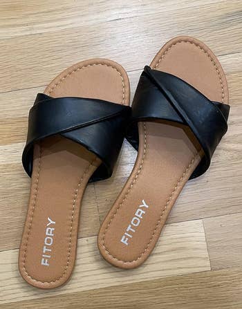 reviewers sandals in black