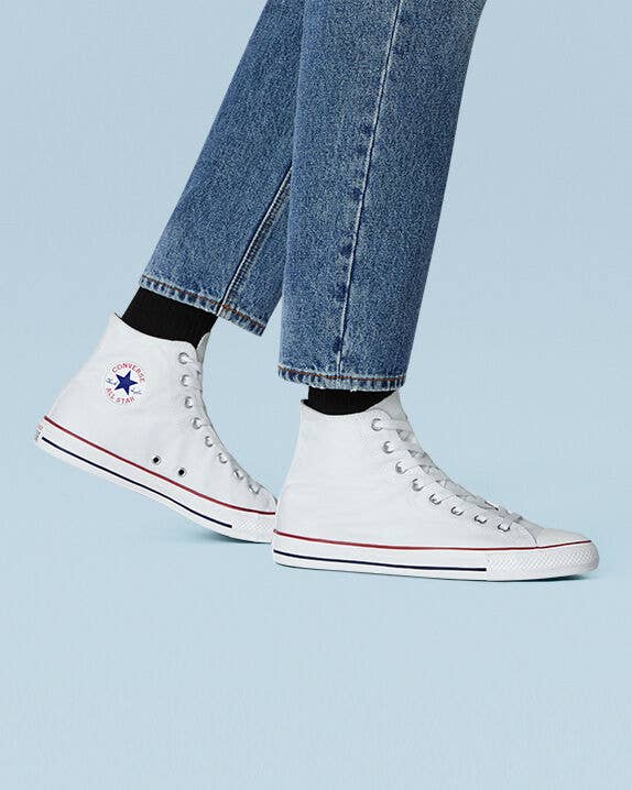 23 White Sneakers To Match Every Outfit In Your Closet