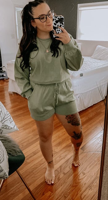 a different reviewer wears the light green version