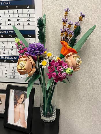 the lego flowers on an office desk