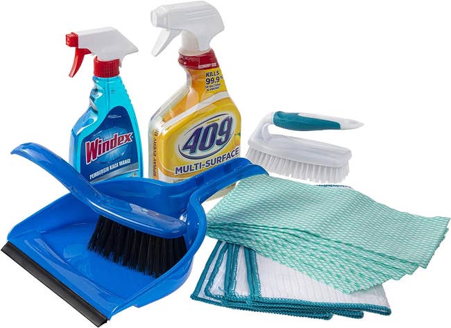 the various cleaning products that come in the kit