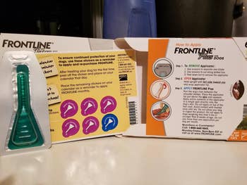 everything that comes in the packaging, including instructions, reminder stickers, and how the doses look