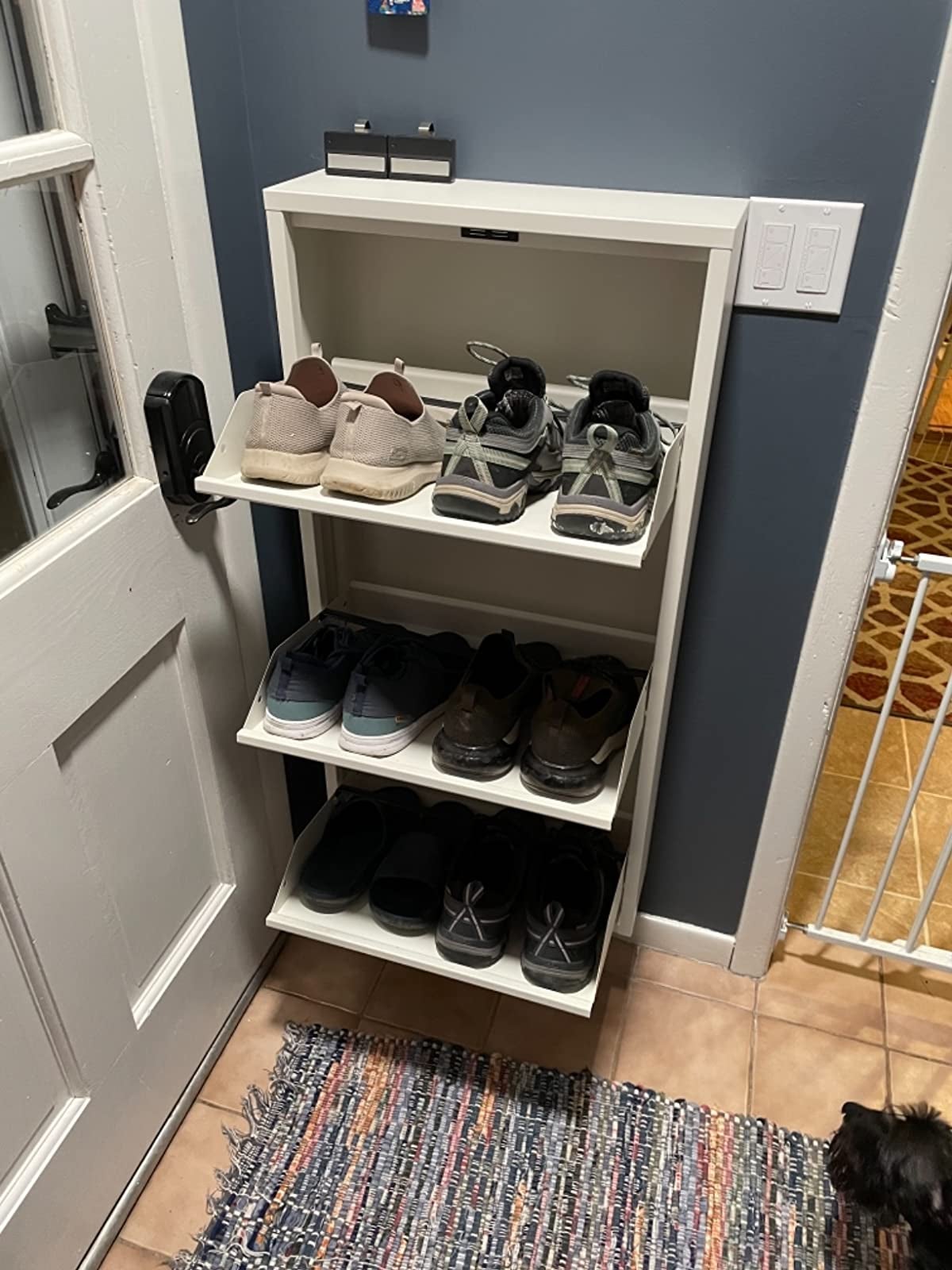 Small entryway shoe storage - an Ideabook by M P