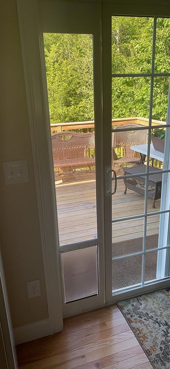 The door insert installed in a sliding door