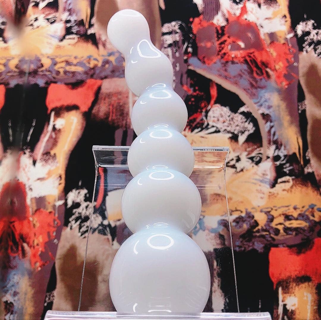 White graduated bulbous glass dildo