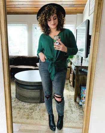 Reviewer pic of the waffle top in a dark green color