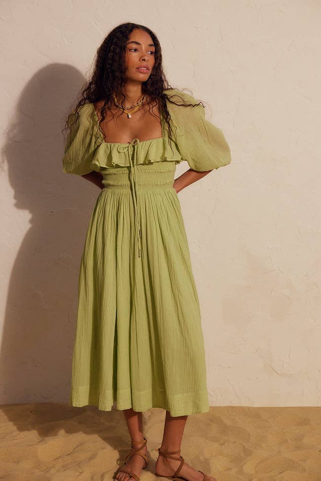 32 Spring Dresses To Welcome The Sunshine Season
