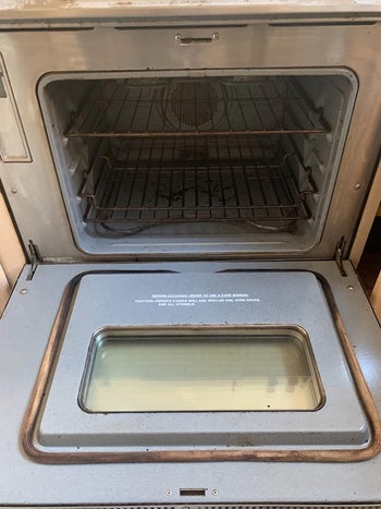 after of the same oven but it's clean and shiny