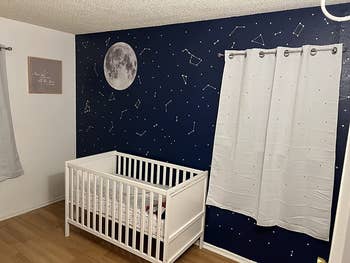 Reviewer's nursery with the curtains shown