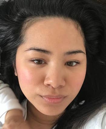 another reviewer with moisturized-looking skin