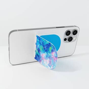 product image of iPhone with flipstik on the back