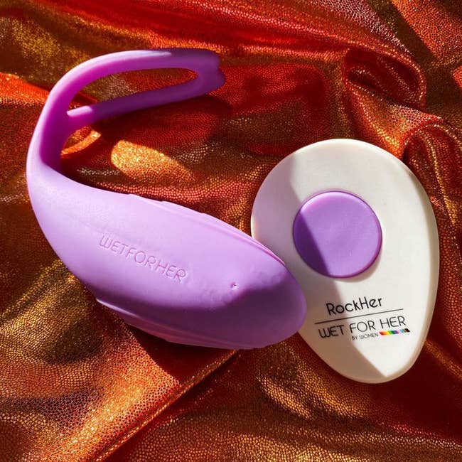 male masturbator best Screaming O 4T Vibrating Panty Set with Remote Control Ring