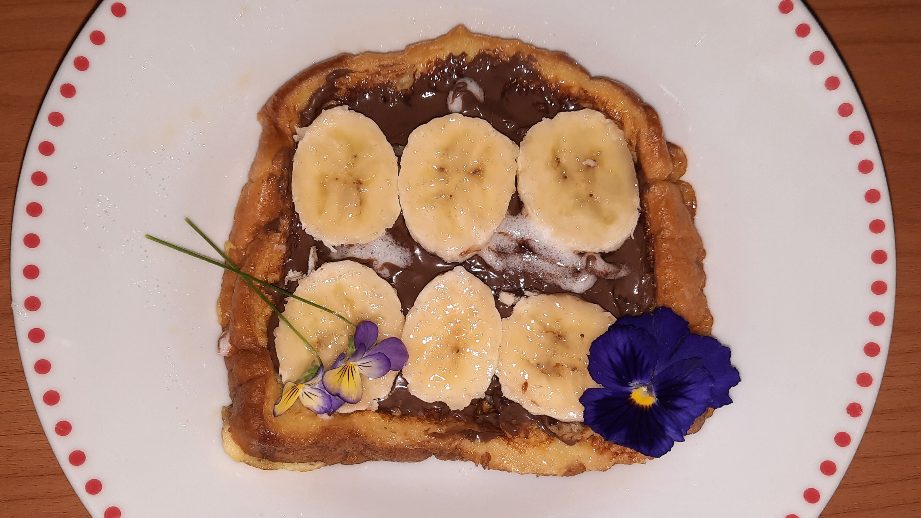 Nutella &amp; Banana Brioche French Toast Recipe by Maklano