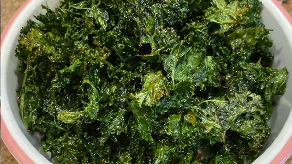 Simple Kale Chips