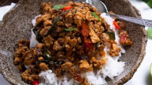 Vegan Thai Basil Stir Fry (Vegan Pad Kra Pao) Recipe by Tasty