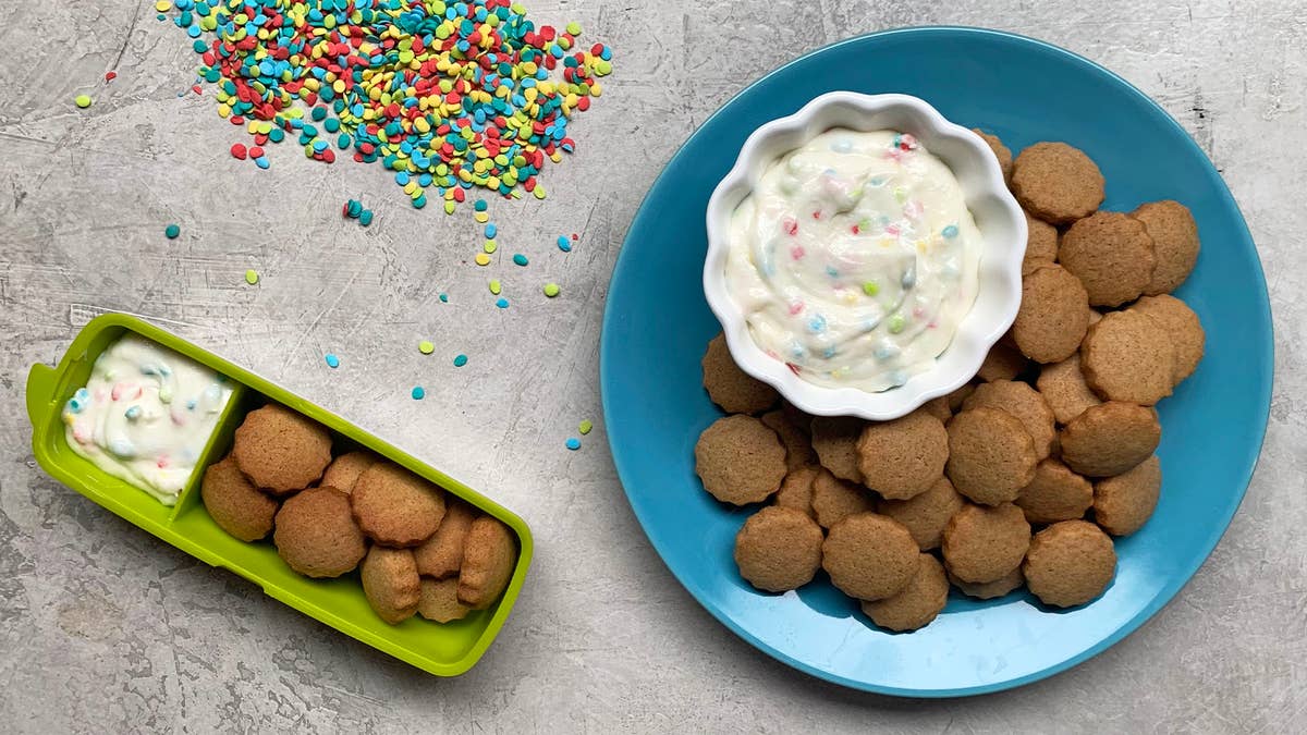 DIY Cookie And Frosting Snack Pack