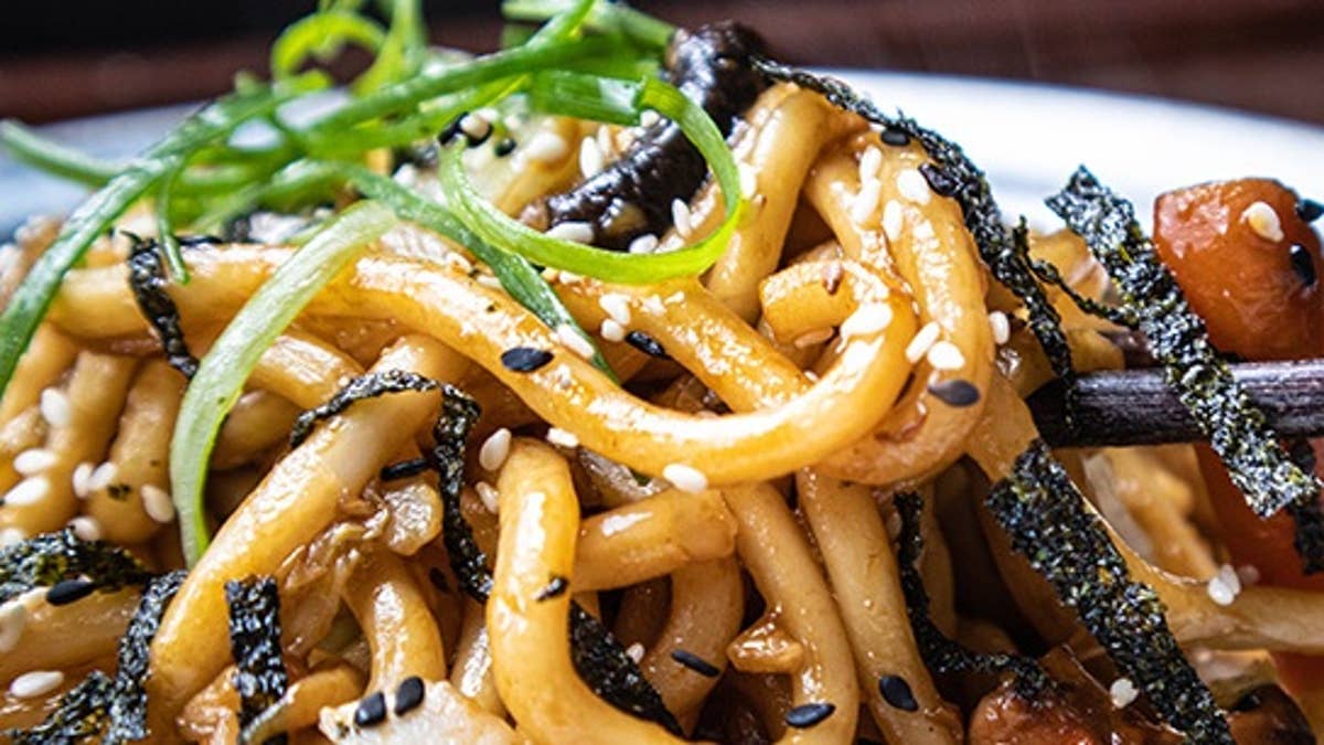 The Easiest Noodle Dish Ever (Yaki Udon)
