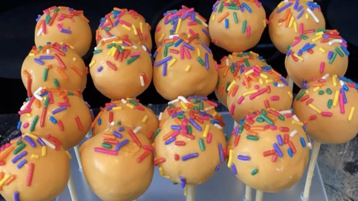 Delicious Vanilla Cake Pops