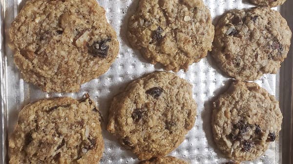 The Best Chewy Oatmeal Cookies