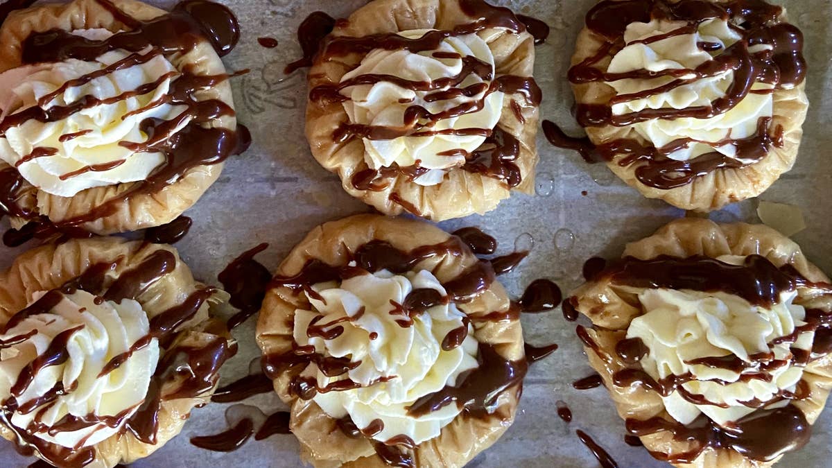 Phyllo Bracelet With Vanilla Mascarpone Creme And Chocolate Ganache