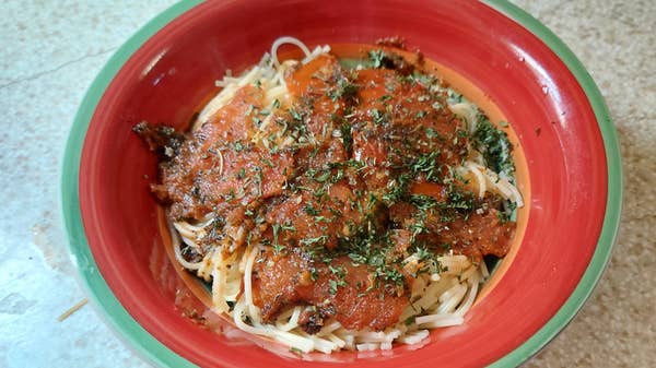 Pasta With Tomato Topping