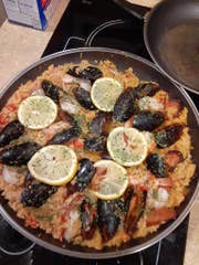 Made a seafood paella in my favorite 17” Lodge cast iron. : r/castiron