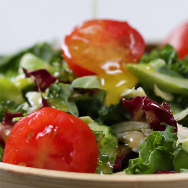 Apple Cider Vinegar Salad Dressing With Nutritional Yeast
