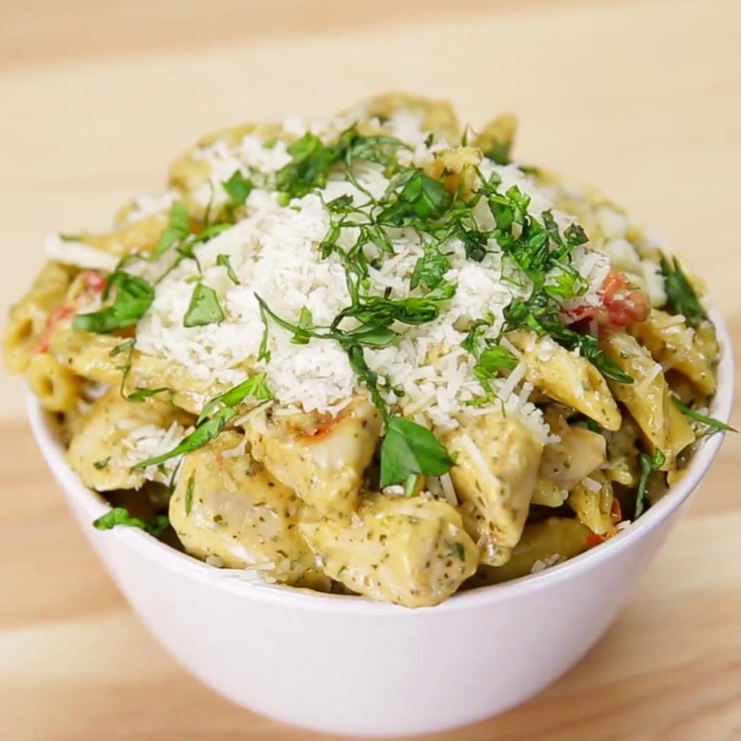 One-Pan Garlic Chicken Pesto Pasta Recipe by Tasty image