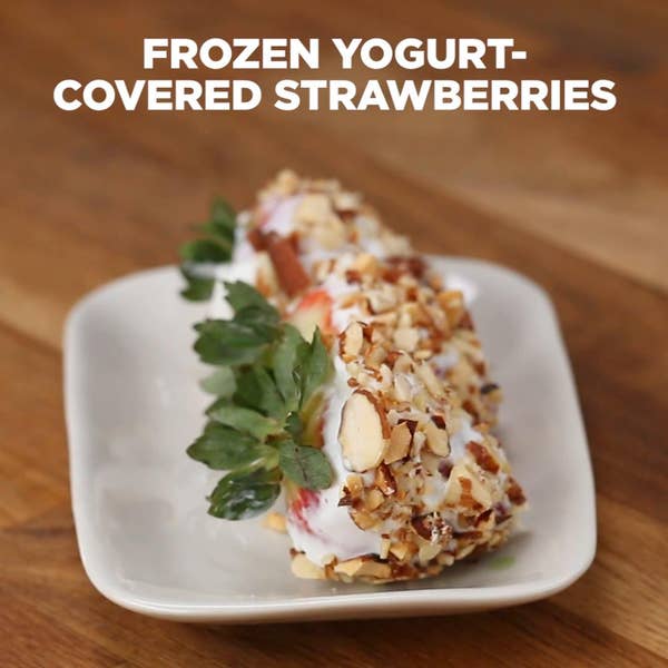 Frozen Yogurt-Covered Strawberries