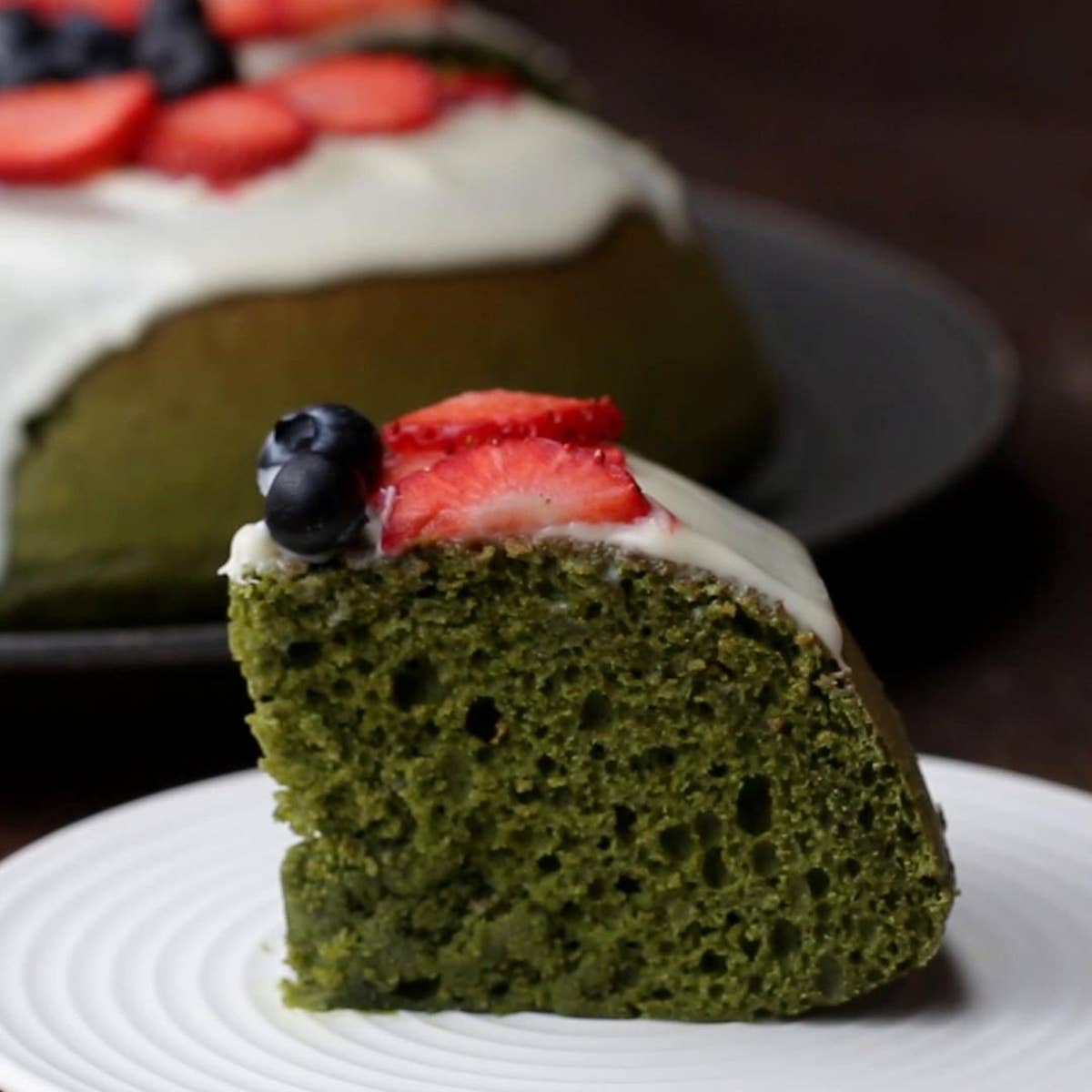 Easy Rice Cooker Green Tea Cake