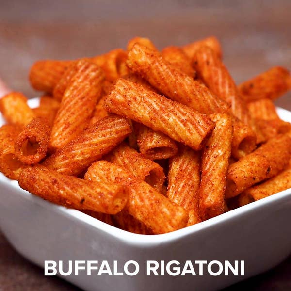 Buffalo Rigatoni Pasta Chips