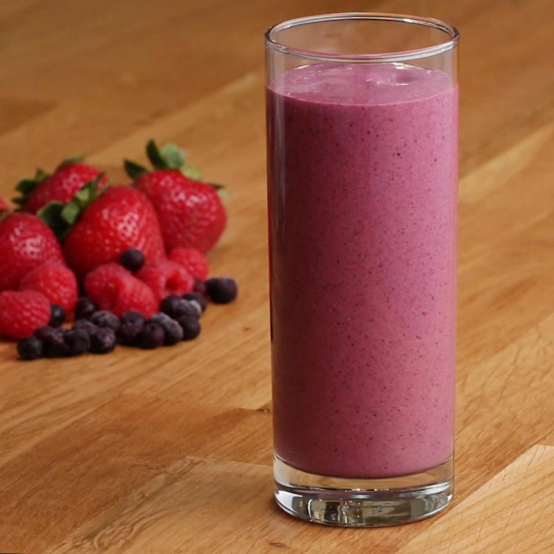 3 Minute Frozen Fruit Smoothie - Thrifty Frugal Mom